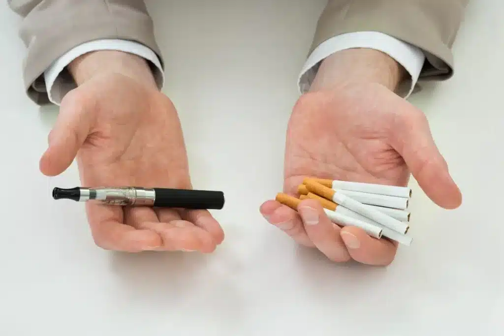 Sind Einweg-Vapes schädlicher als Zigaretten? Die Hauptunterschiede