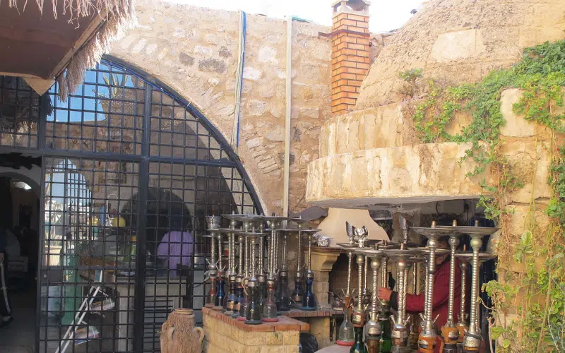 Wie Raucht Man Shisha? Tipps Für Anfänger Und Profis! | Vapepenzone Deutschland Shisha Bar